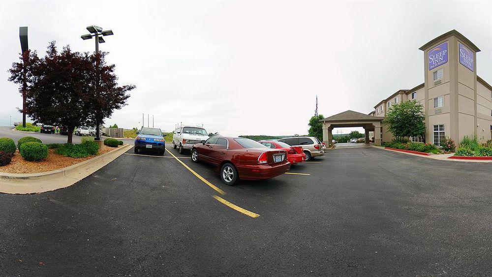 Sleep Inn & Suites Lake Of The Ozarks Camdenton Exterior photo